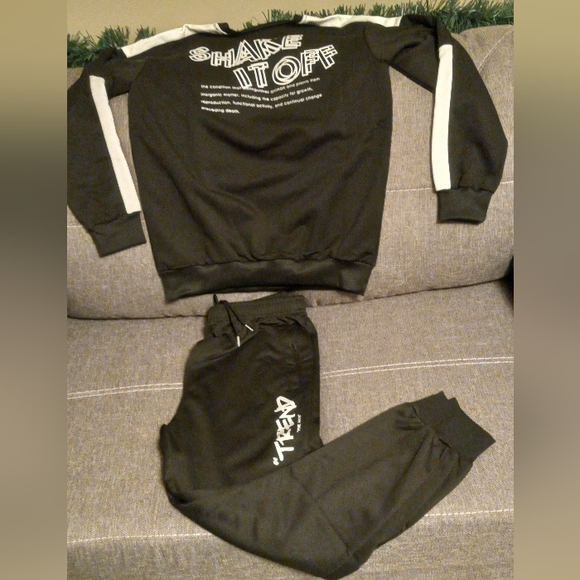 Size xl mens shake it off sweatshirt and pants - Picture 7 of 14